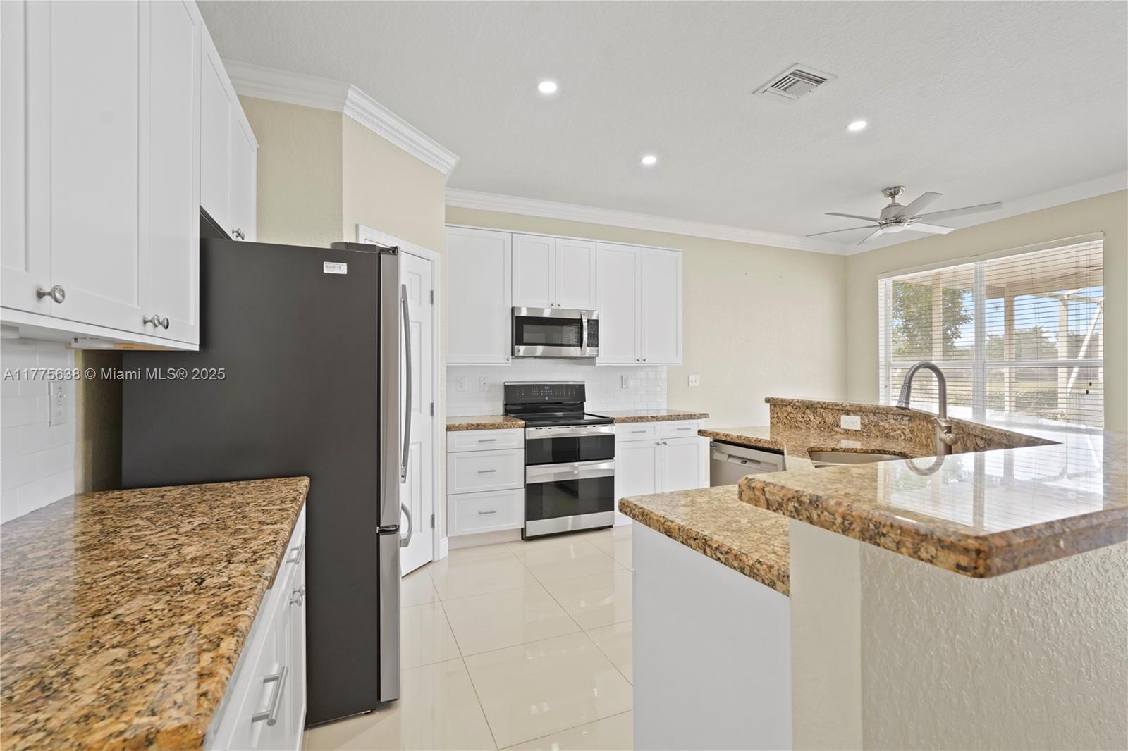 4475 Banyan Trails Dr, Coconut Creek, Florida image 11