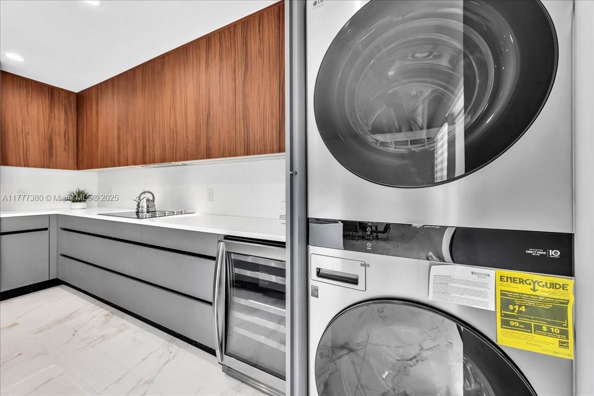 2021 SW 23rd St, Miami, Florida image 23