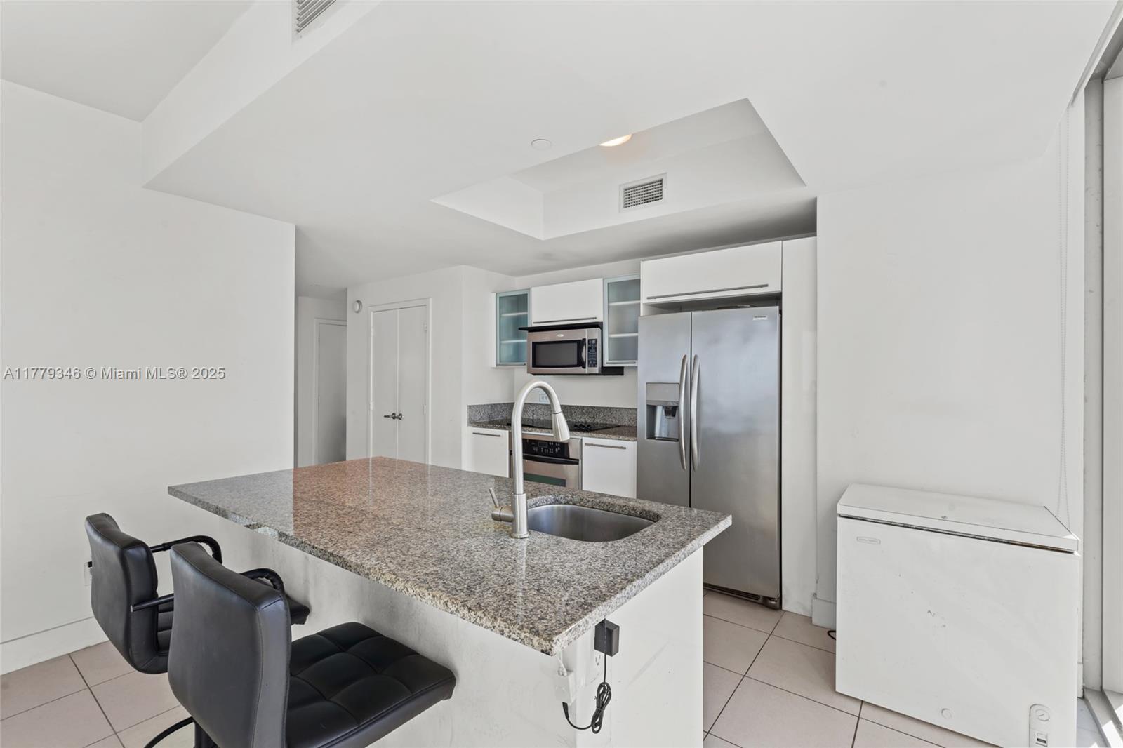 888 Biscayne Blvd #3812, Miami FL 33132