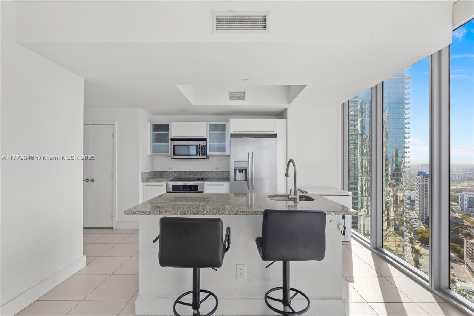 888 Biscayne Blvd #3812, Miami FL 33132