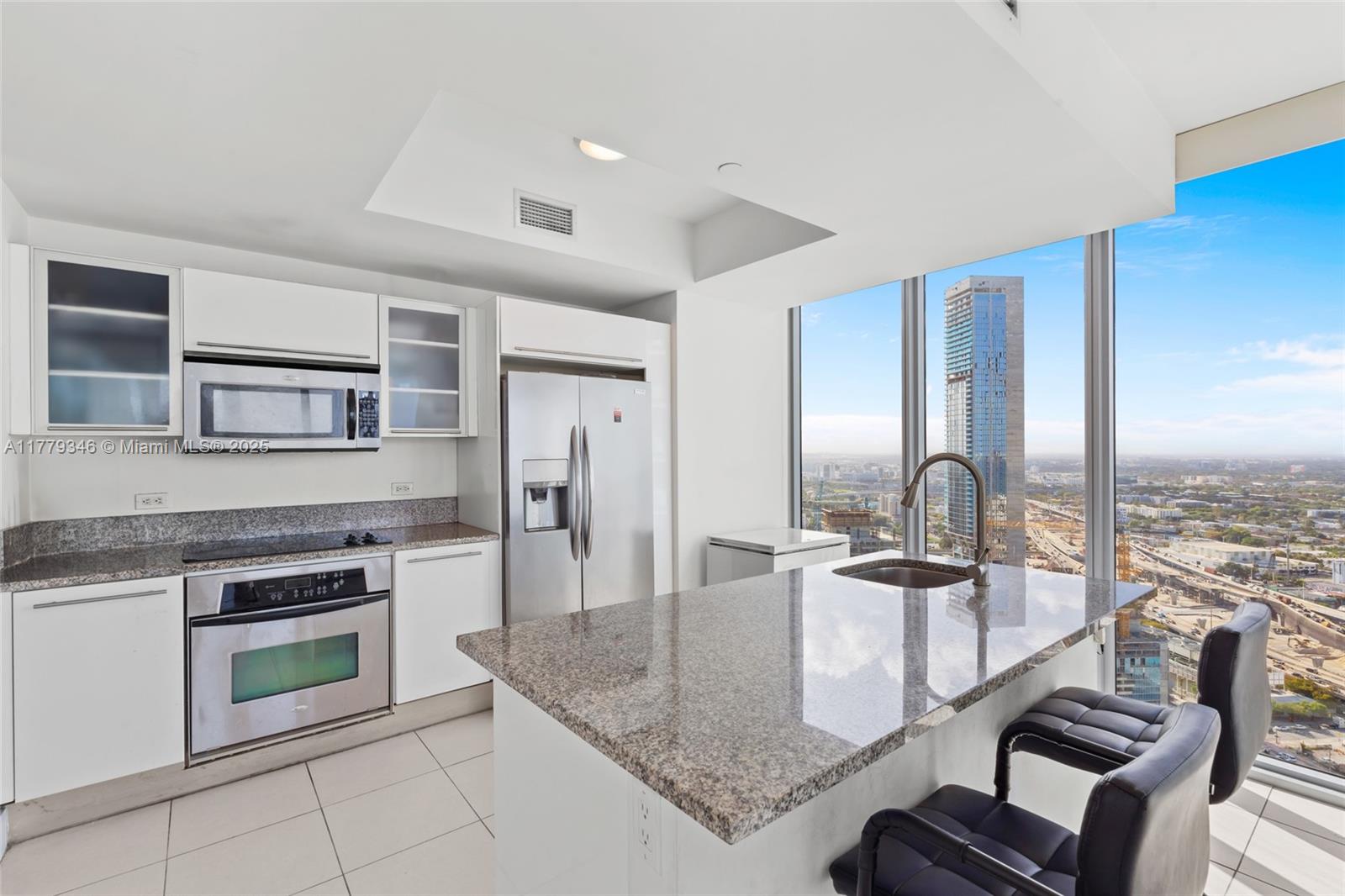 888 Biscayne Blvd #3812, Miami FL 33132