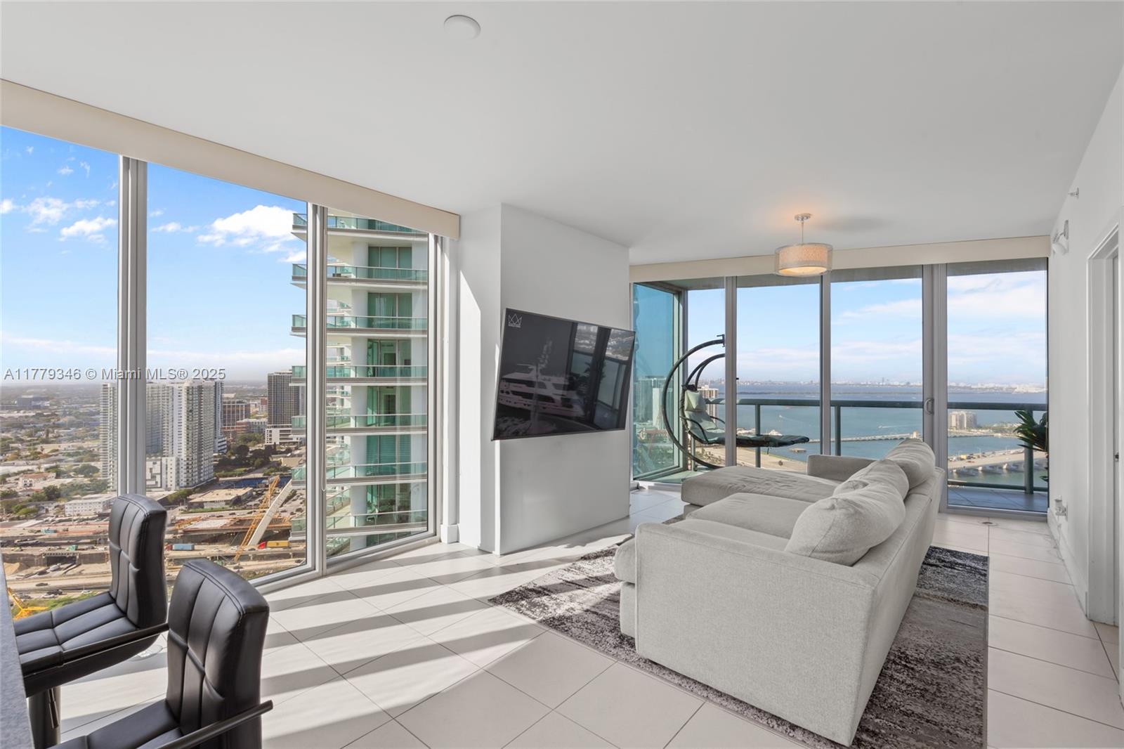 888 Biscayne Blvd #3812, Miami FL 33132
