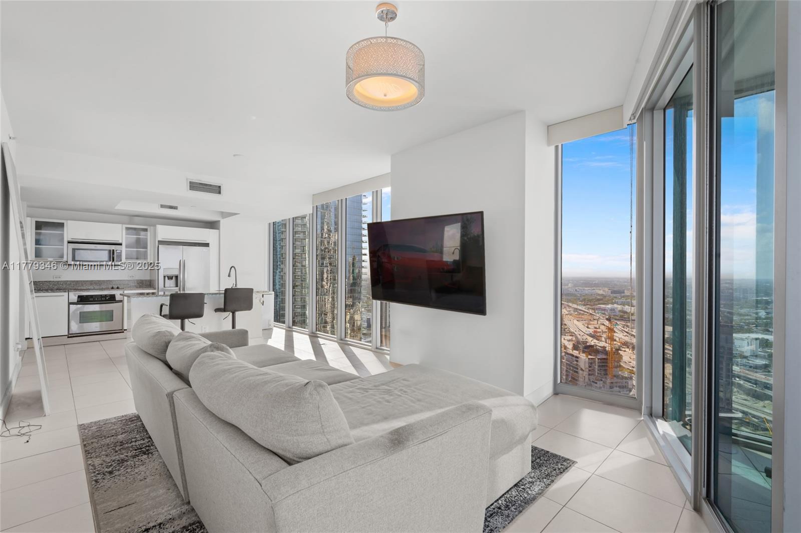 888 Biscayne Blvd #3812, Miami FL 33132