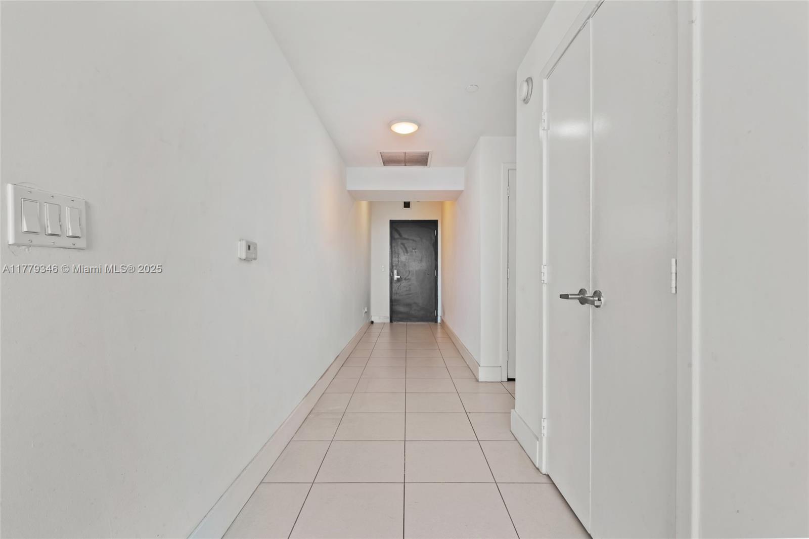 888 Biscayne Blvd #3812, Miami FL 33132
