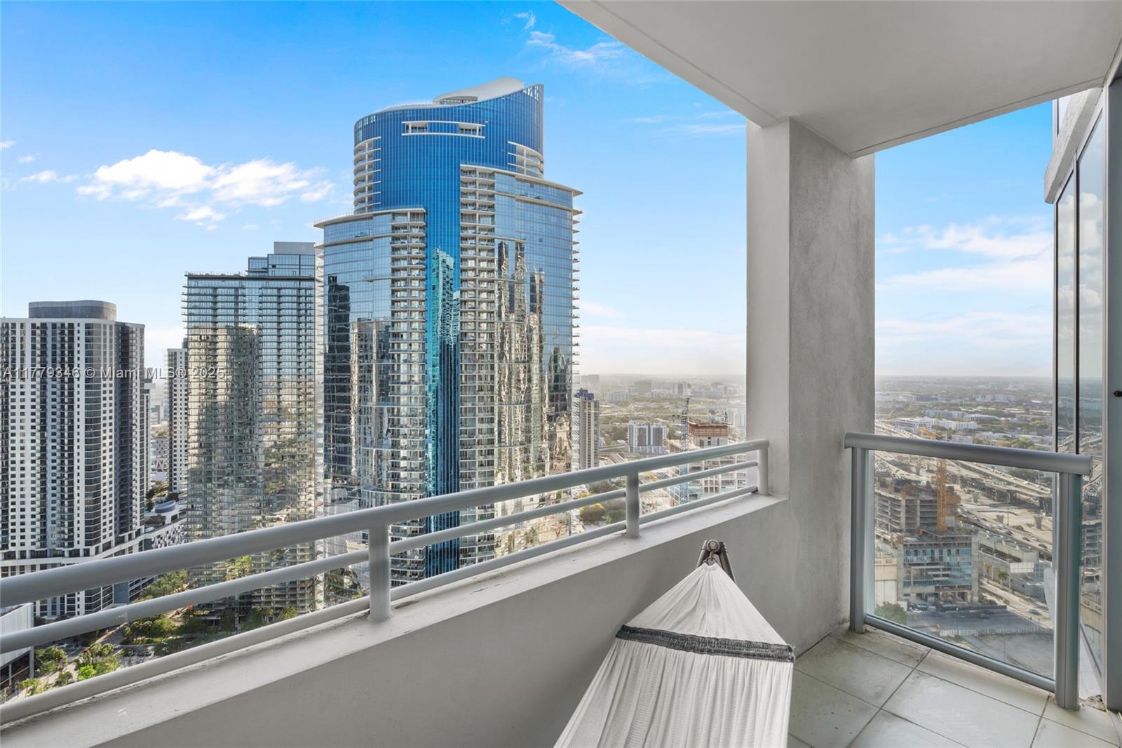 888 Biscayne Blvd #3812, Miami FL 33132
