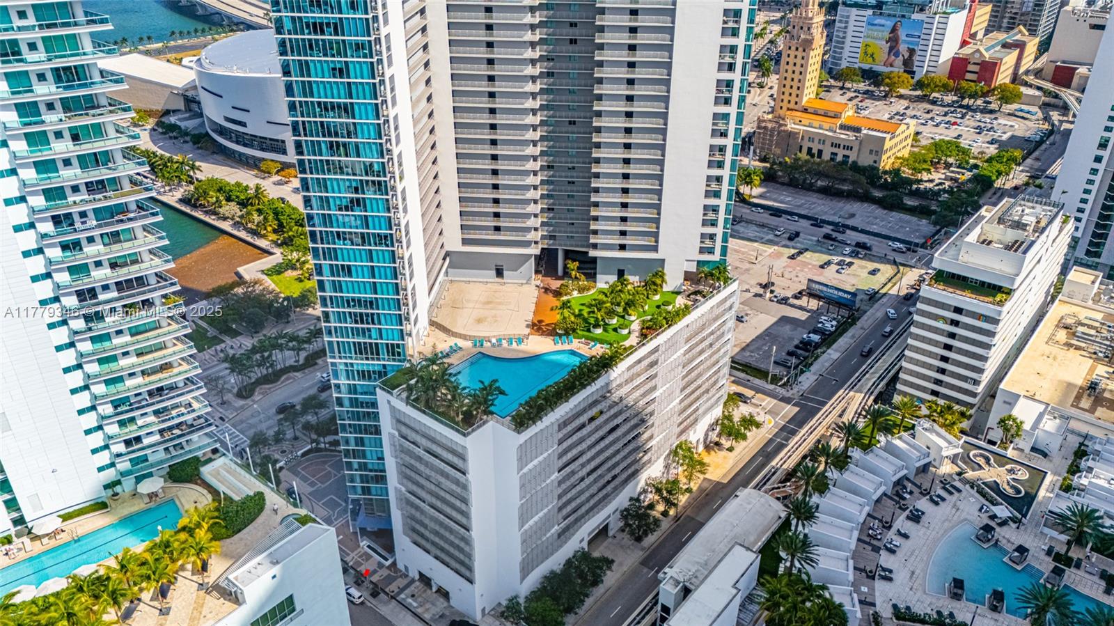 888 Biscayne Blvd #3812, Miami FL 33132