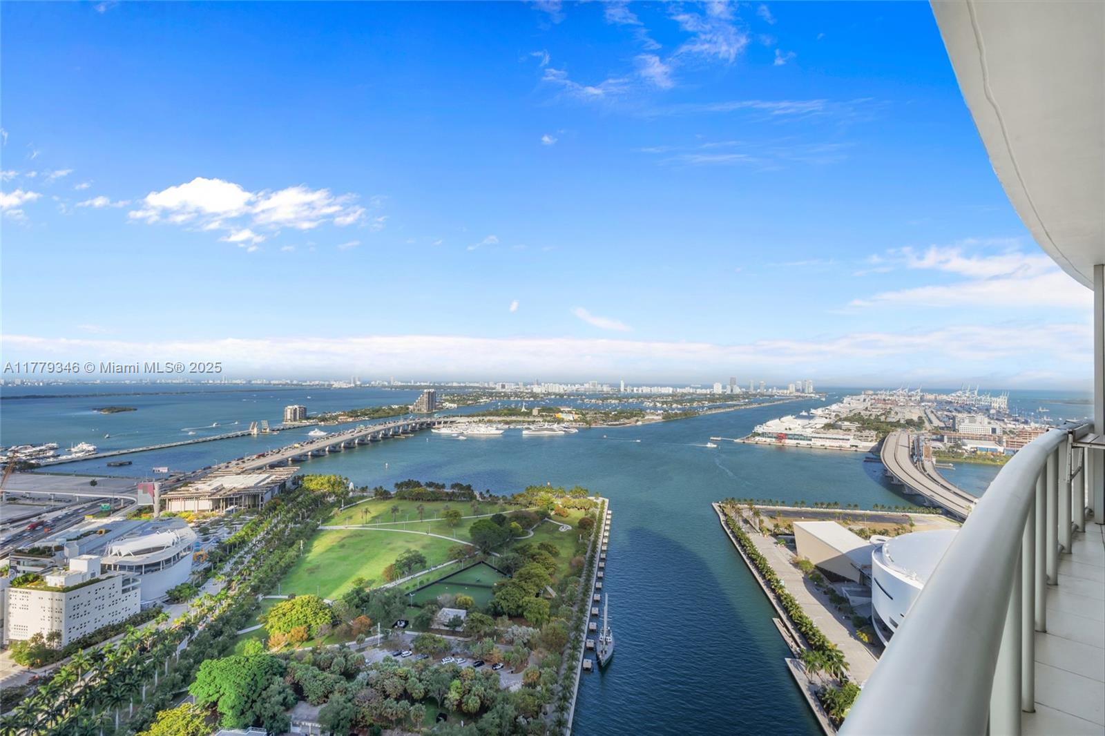 888 Biscayne Blvd #3812, Miami FL 33132