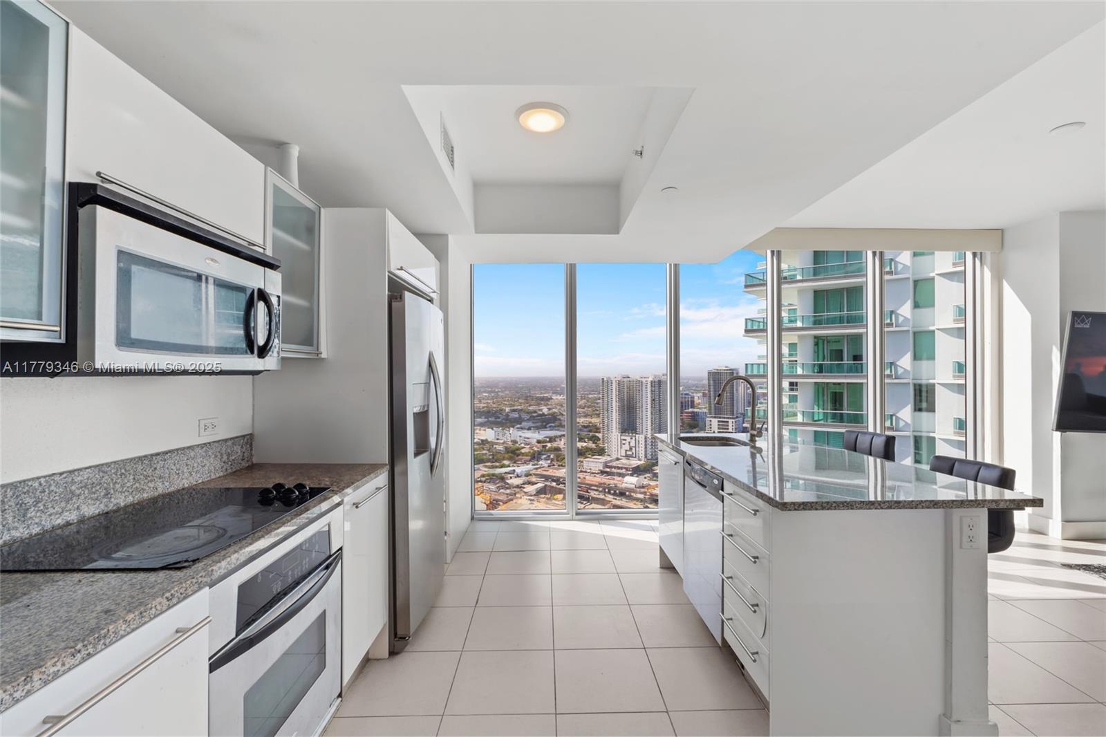 888 Biscayne Blvd #3812, Miami FL 33132