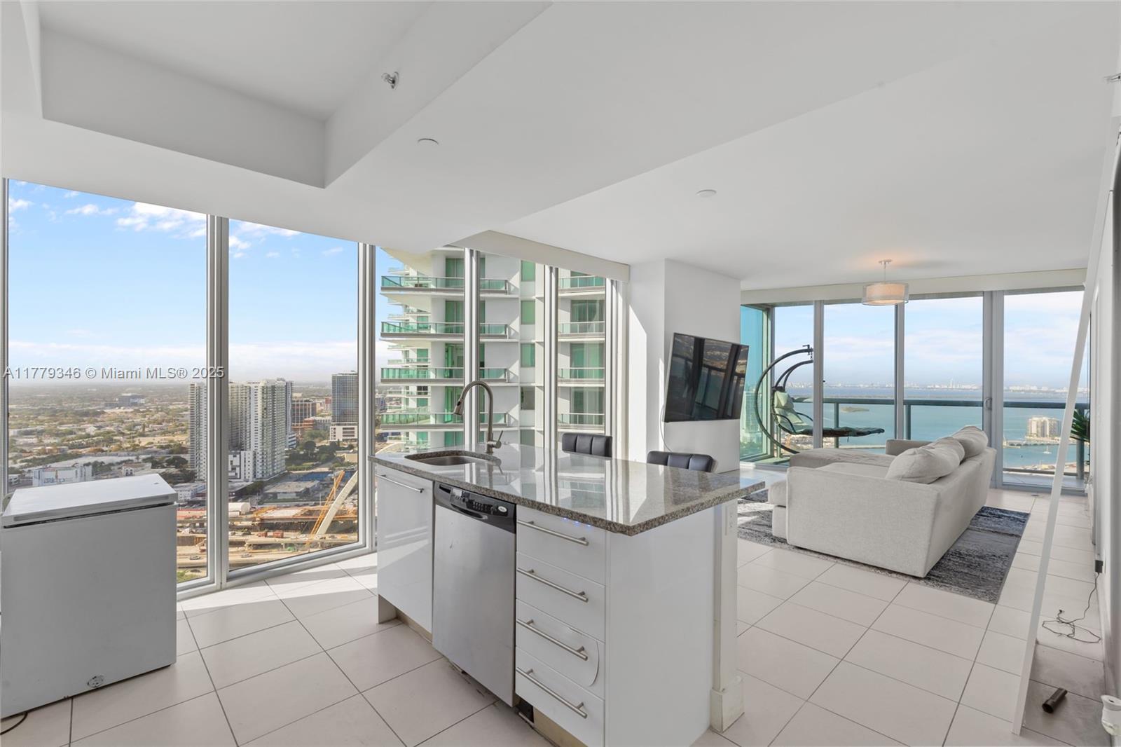888 Biscayne Blvd #3812, Miami FL 33132