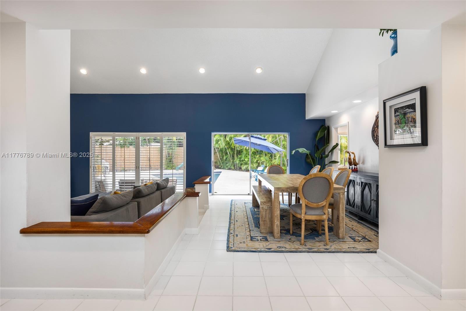 2360 Tigertail Ave, Coconut Grove, Florida image 16