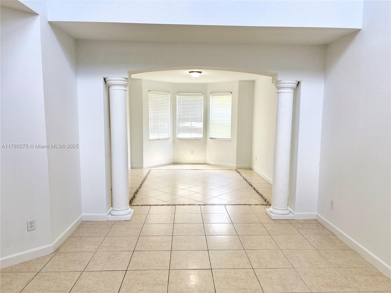 10514 Galleria St, Wellington, Florida image 3