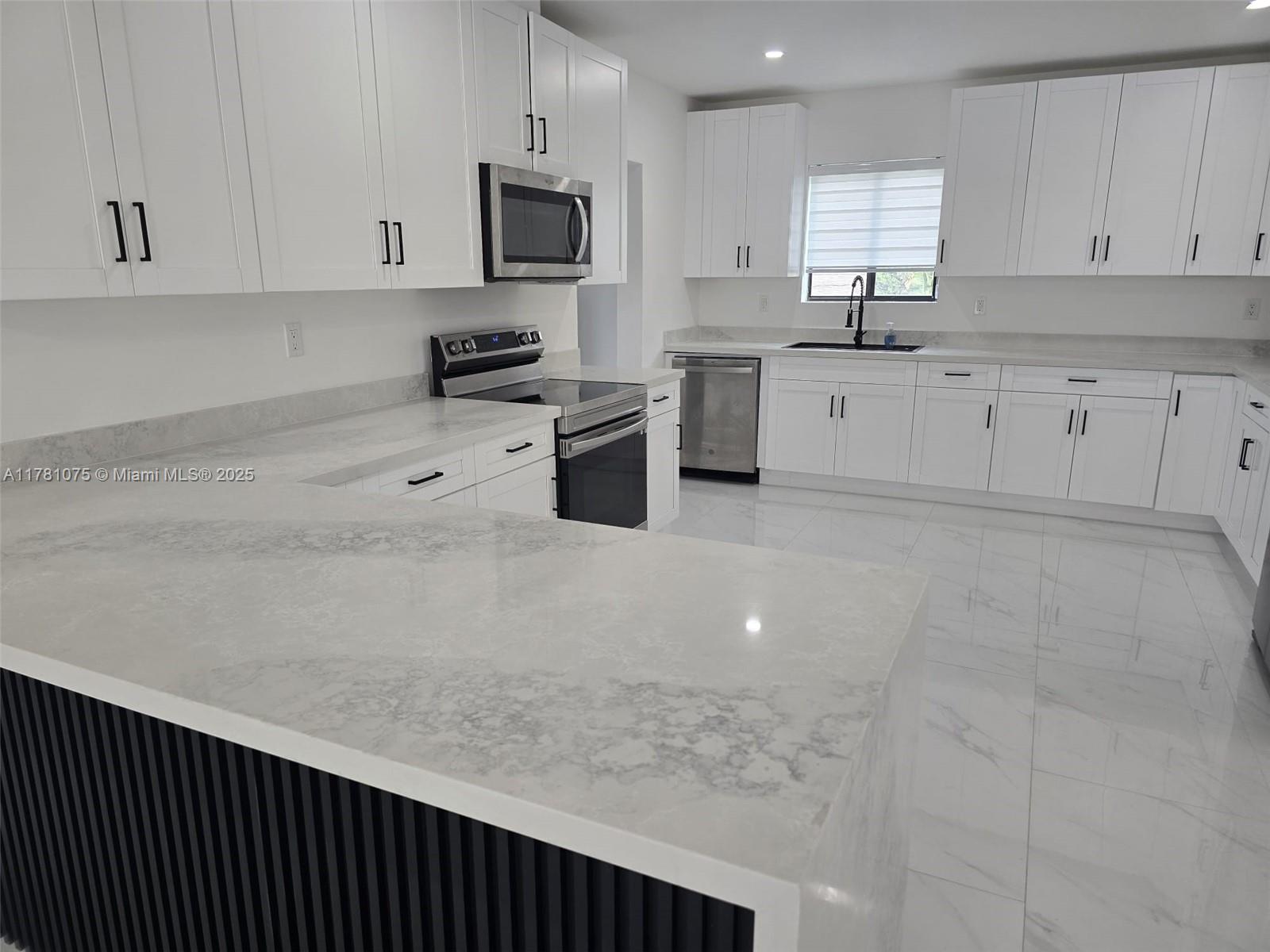 175 NE 120th St, North Miami, Florida image 11
