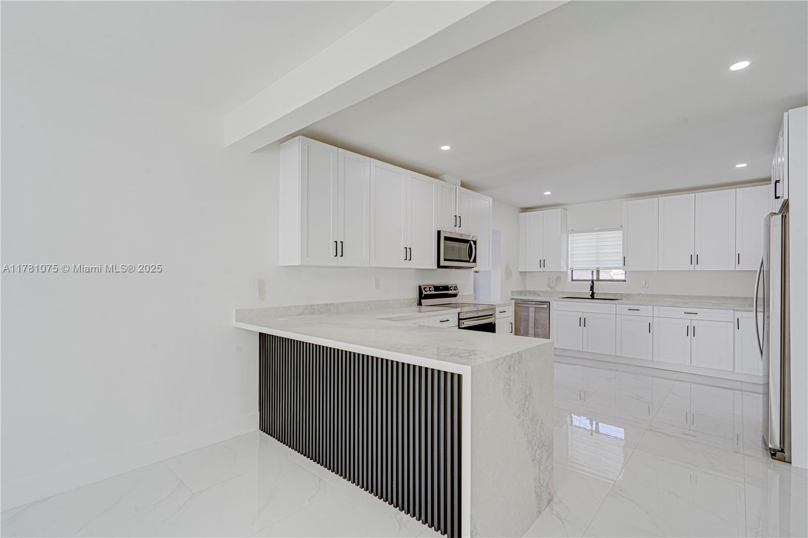 175 NE 120th St, North Miami, Florida image 18