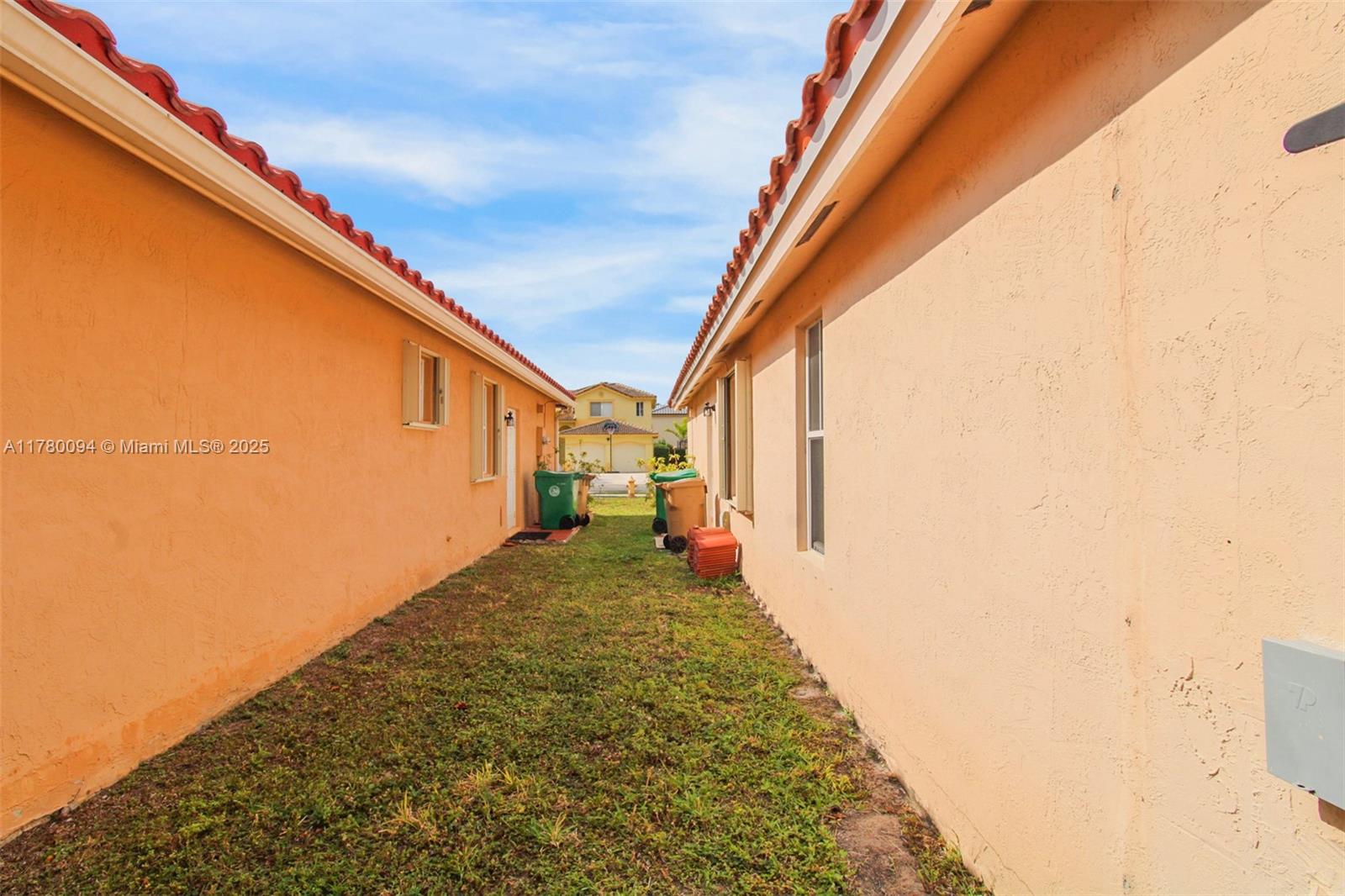 14261 N Royal Cove Cir, Davie, Florida image 24