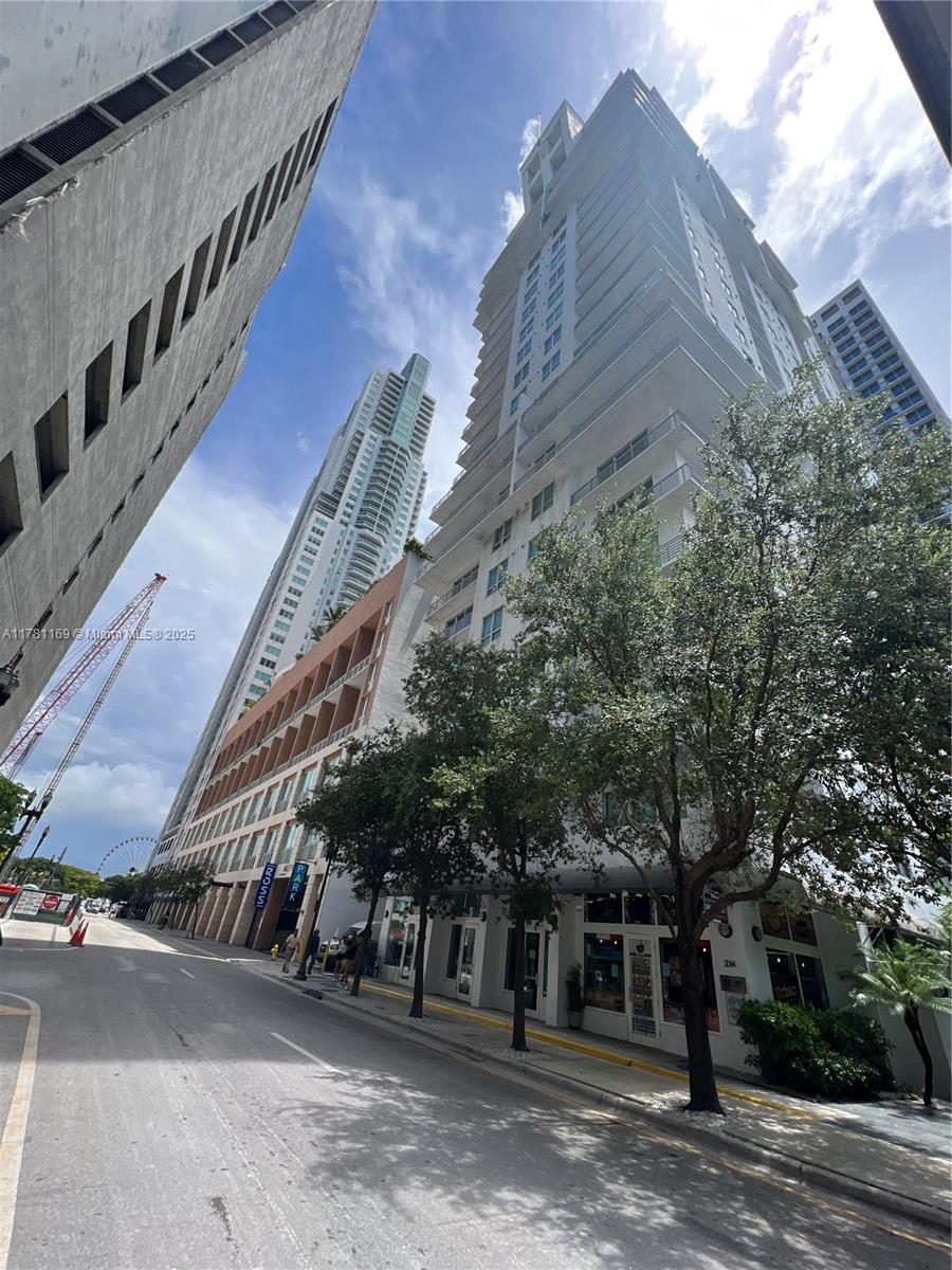 Listing Photo 16