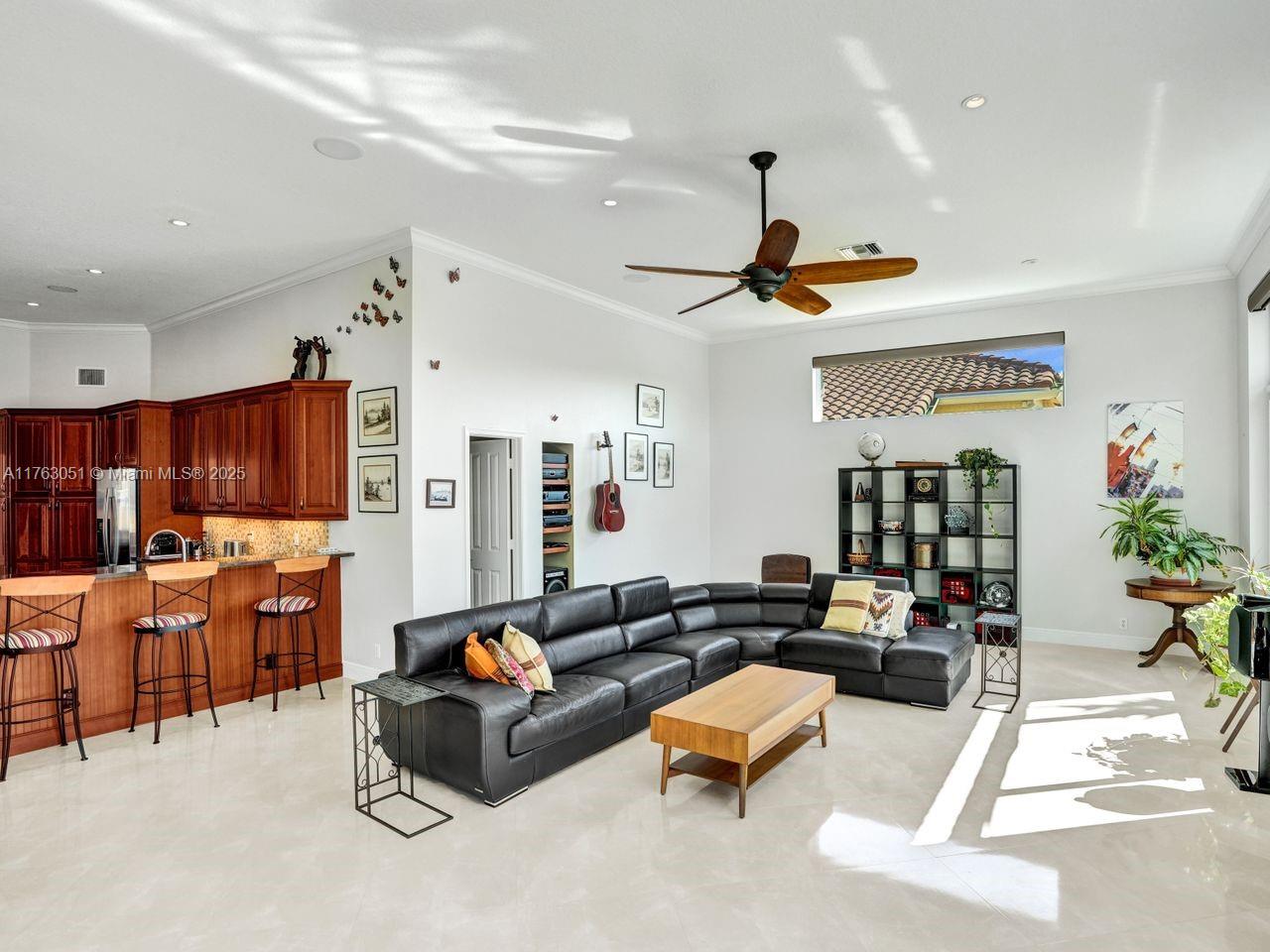 2715 Edgewater Court, Weston, Florida image 20