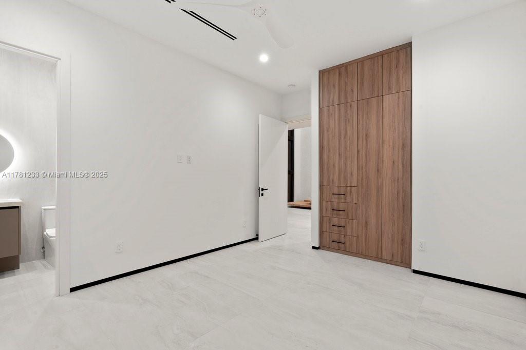 1132 SE 6th Ter, Fort Lauderdale, Florida image 26