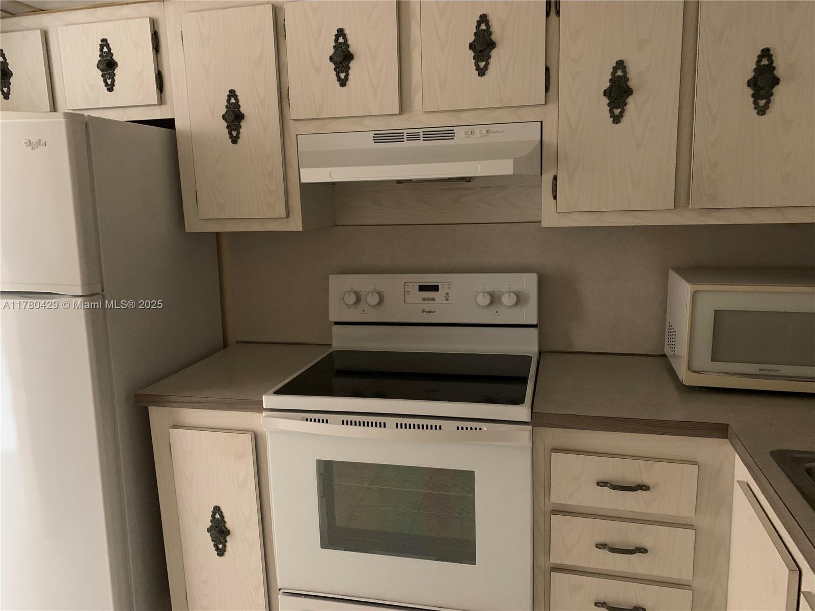 Property photo # 7