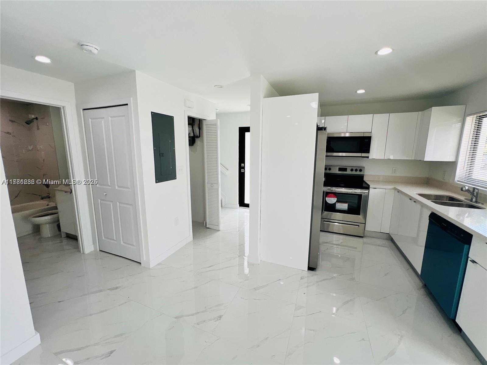 Property photo # 2