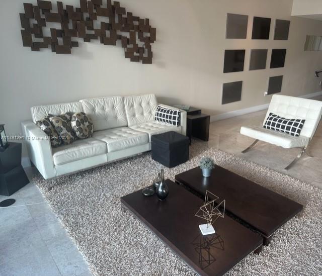 1331 Brickell Bay Dr #907, Miami FL 33131