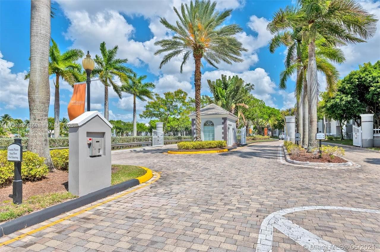 11185 SW 6th St #103, Pembroke Pines, Florida image 1