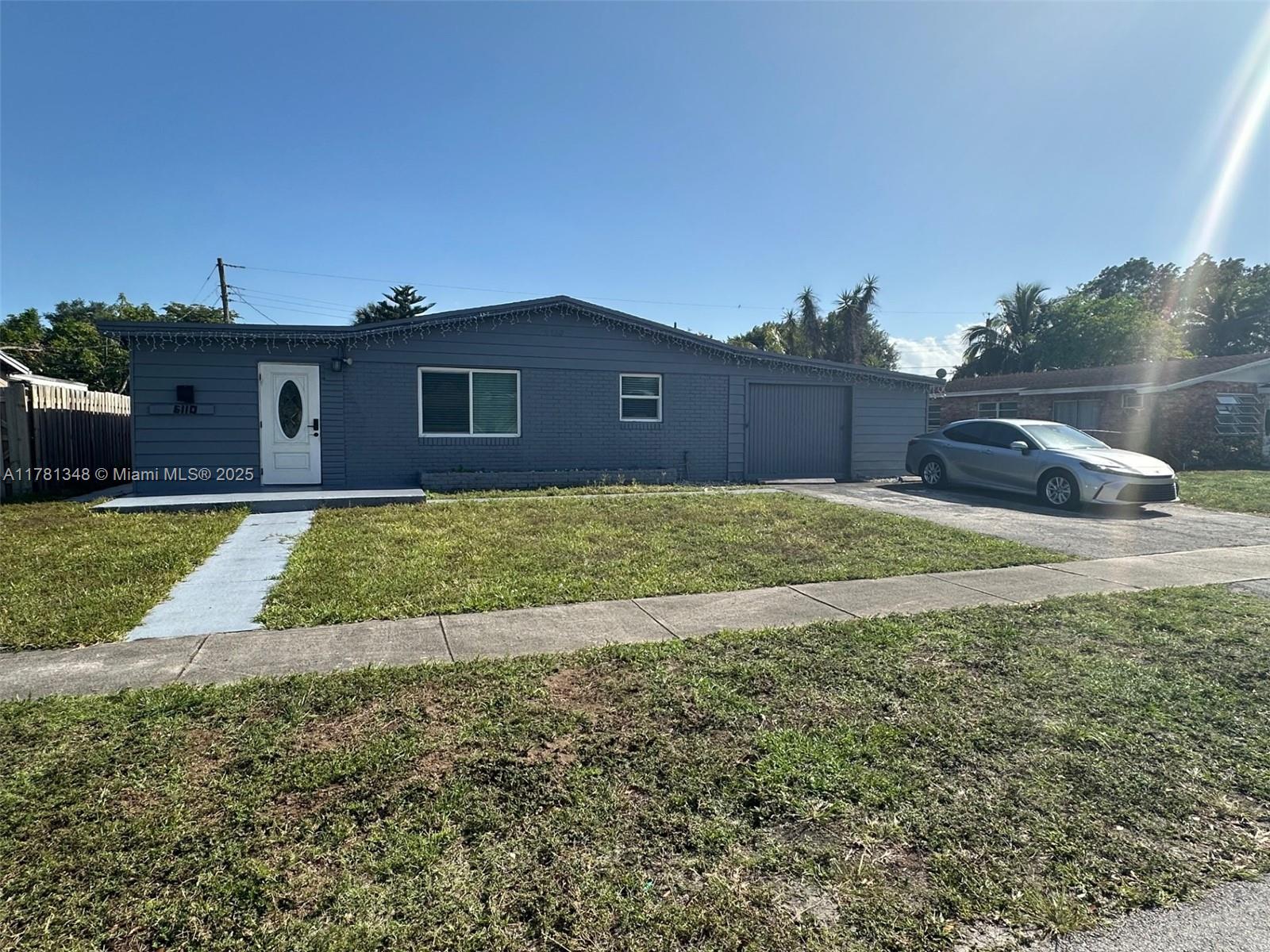 6110 NW 16th St, Sunrise, Florida image 1