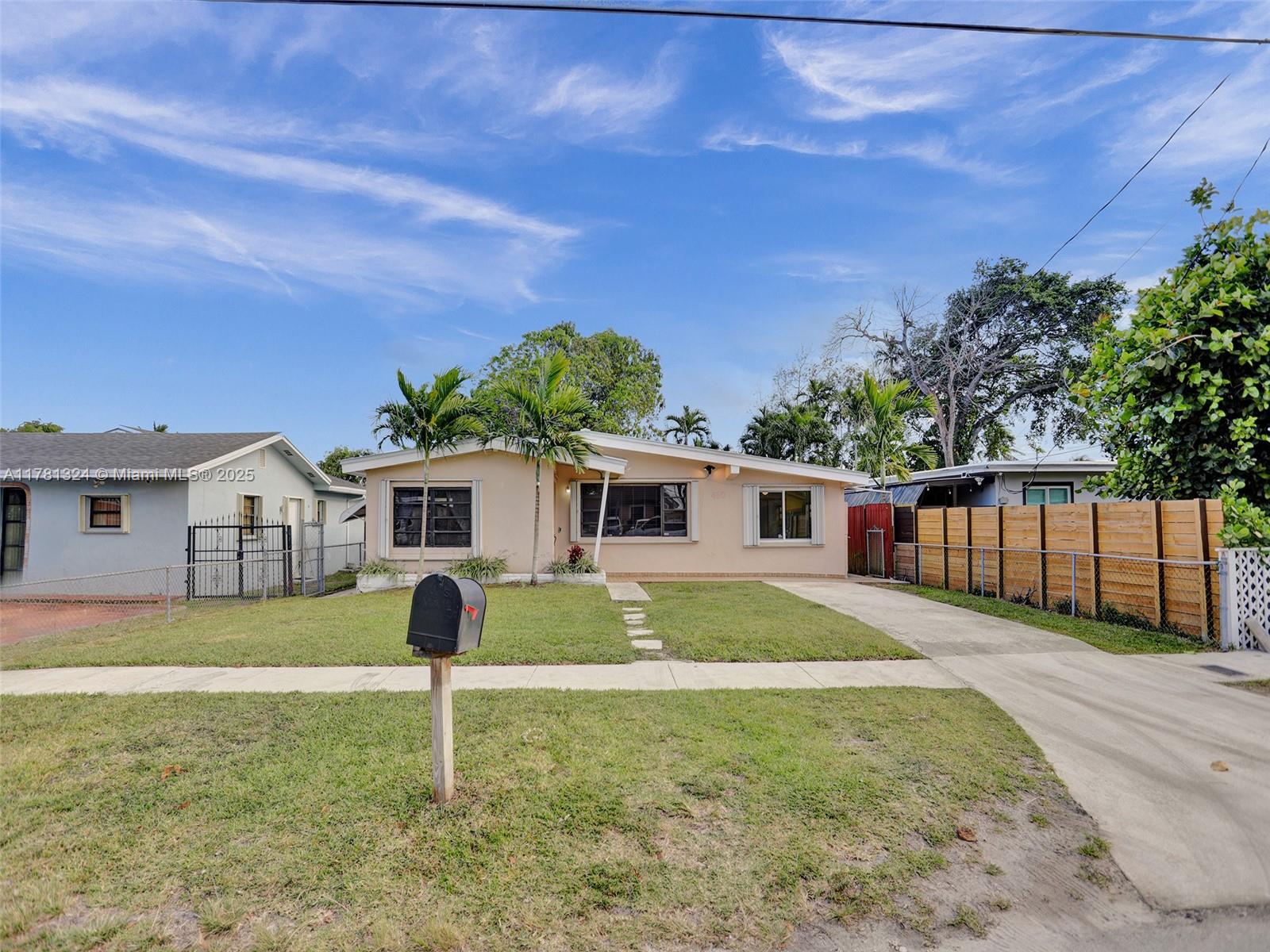 410 NE 171st Ter, North Miami Beach, Florida image 1