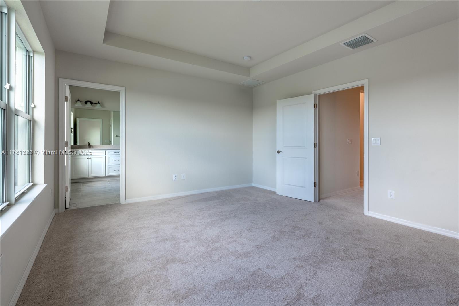 4974 Greenway Dr, Hollywood, Florida image 21