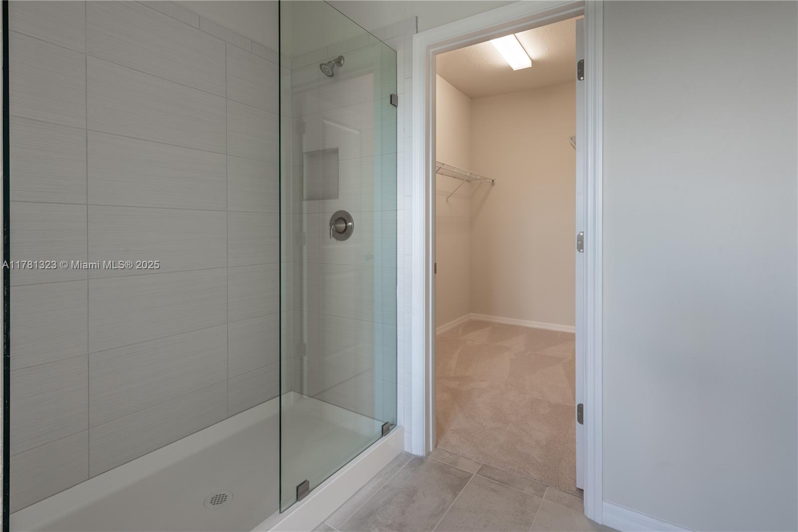 4974 Greenway Dr, Hollywood, Florida image 24