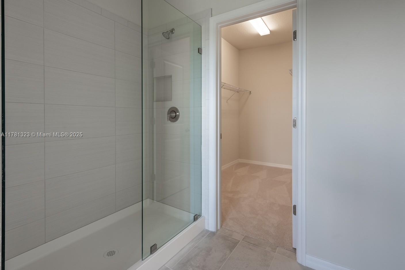 4974 Greenway Dr, Hollywood, Florida image 39