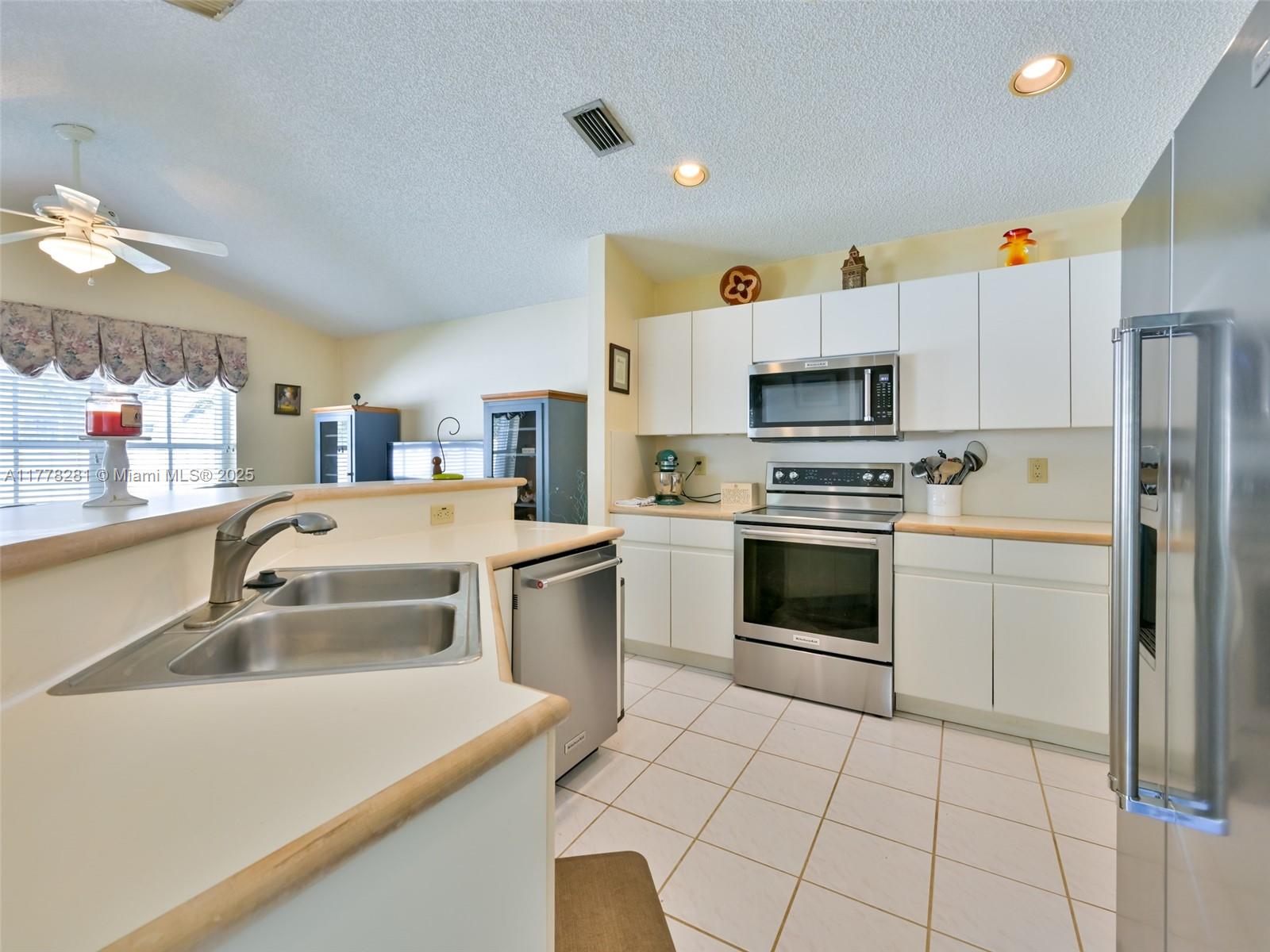 597 Slippery Rock Rd, Weston, Florida image 16
