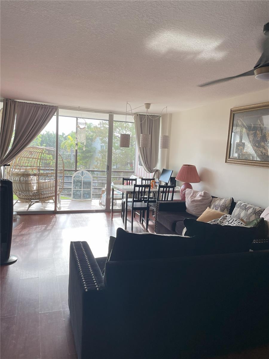 112 Royal Park Dr #2G, Oakland Park, Florida image 10