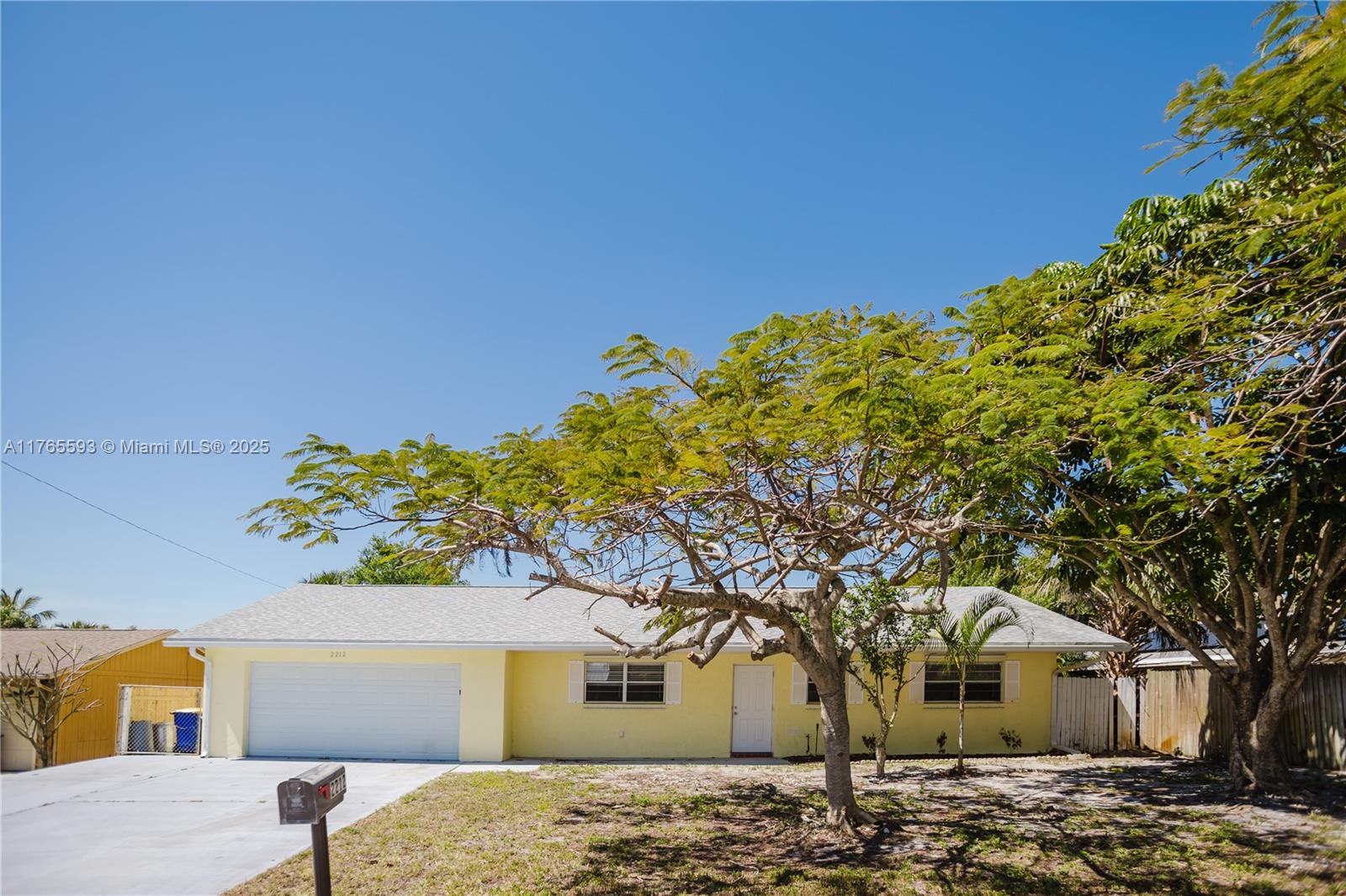 2212 NE 21st Ave, Jensen Beach, Florida image 1
