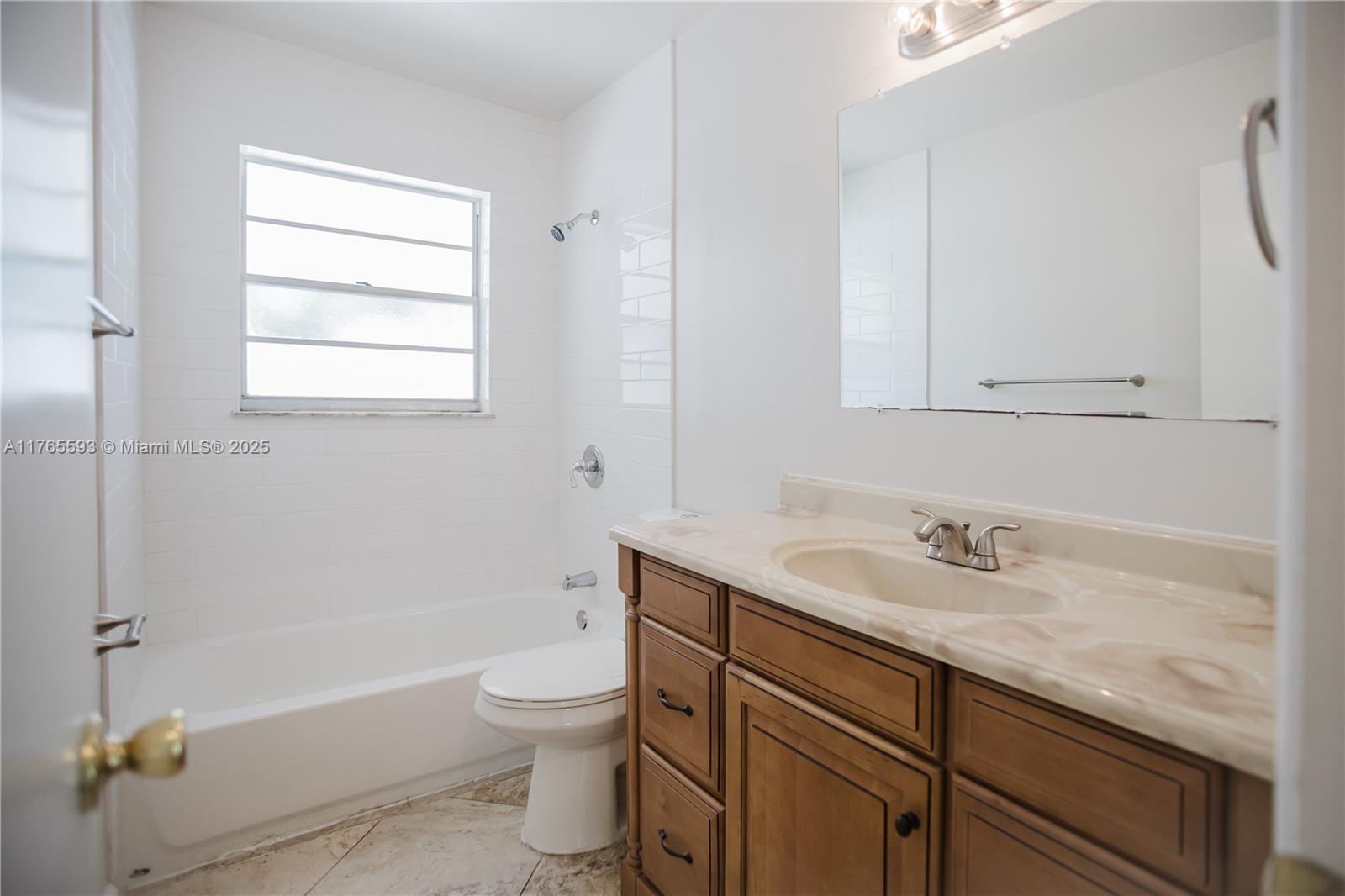 2212 NE 21st Ave, Jensen Beach, Florida image 14