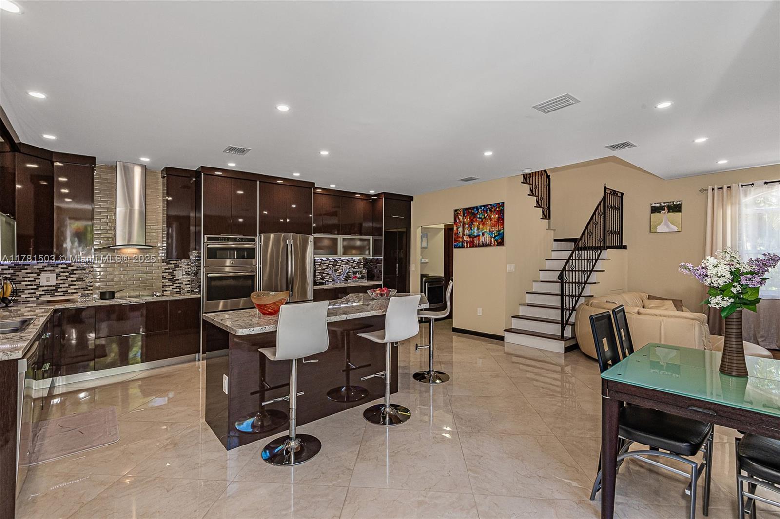 1094 Redwood St #., Hollywood, Florida image 2