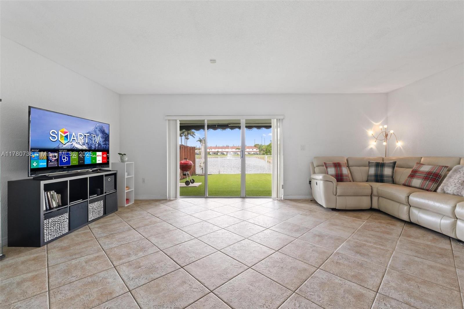 4866 NW 114th Ct, Doral, Florida image 18