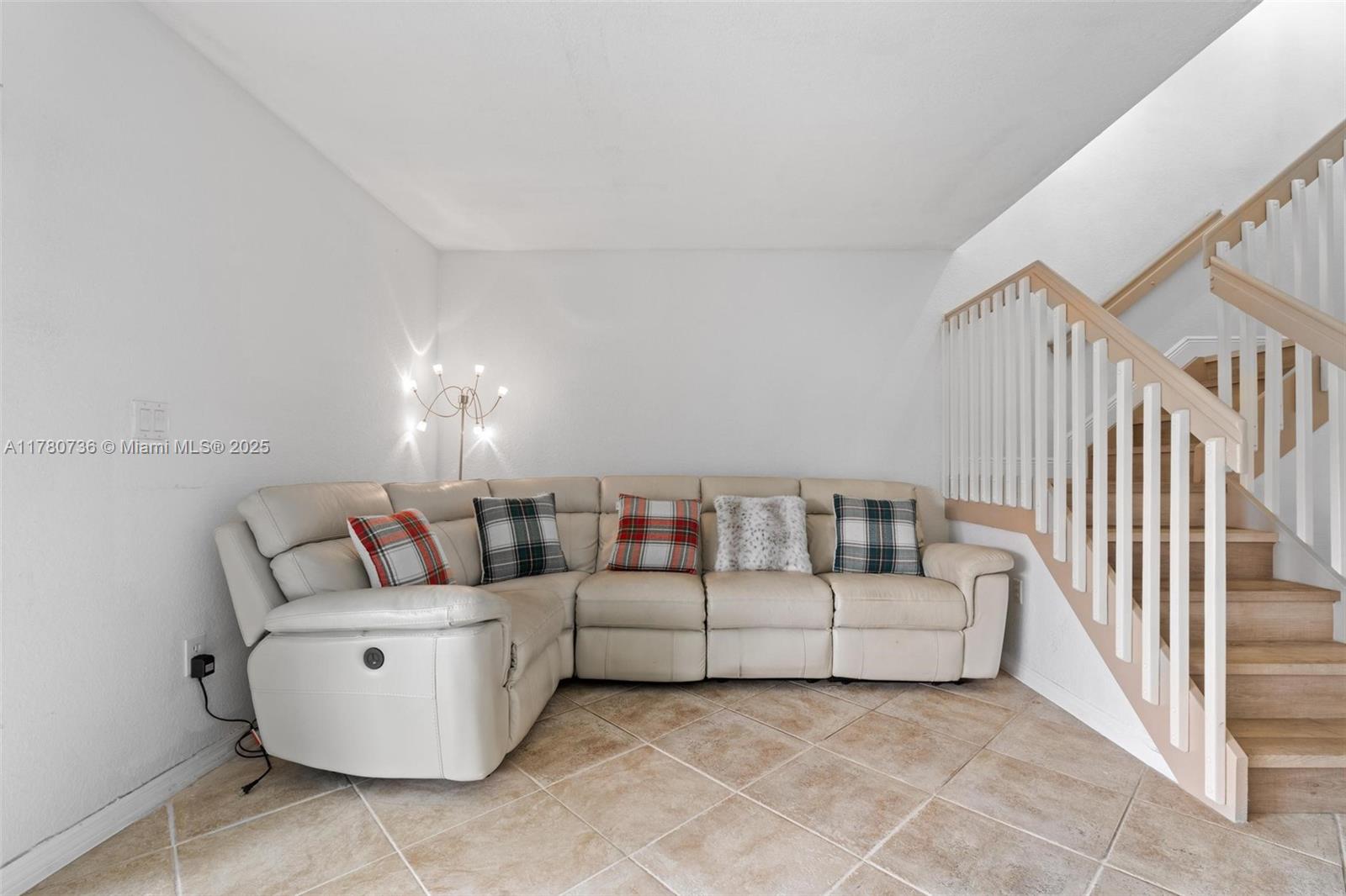 4866 NW 114th Ct, Doral, Florida image 19