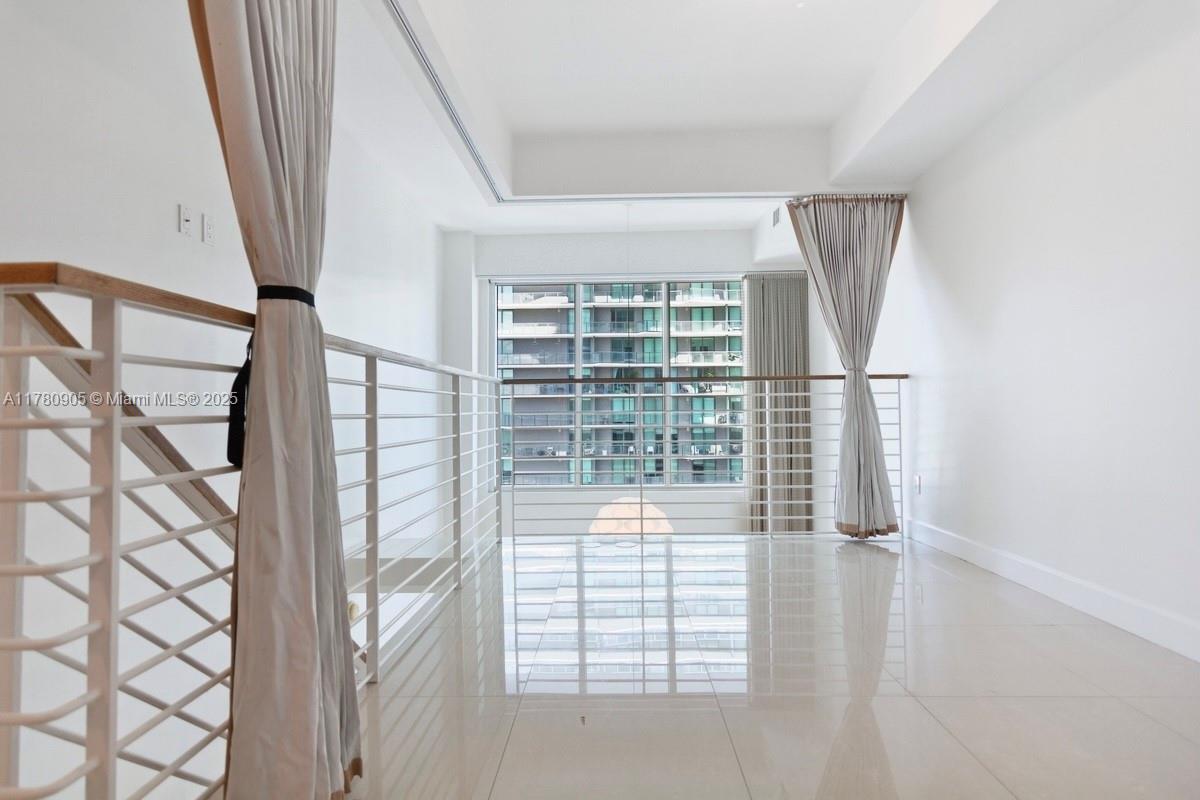 60 SW 13th St #3022, Miami FL 33130