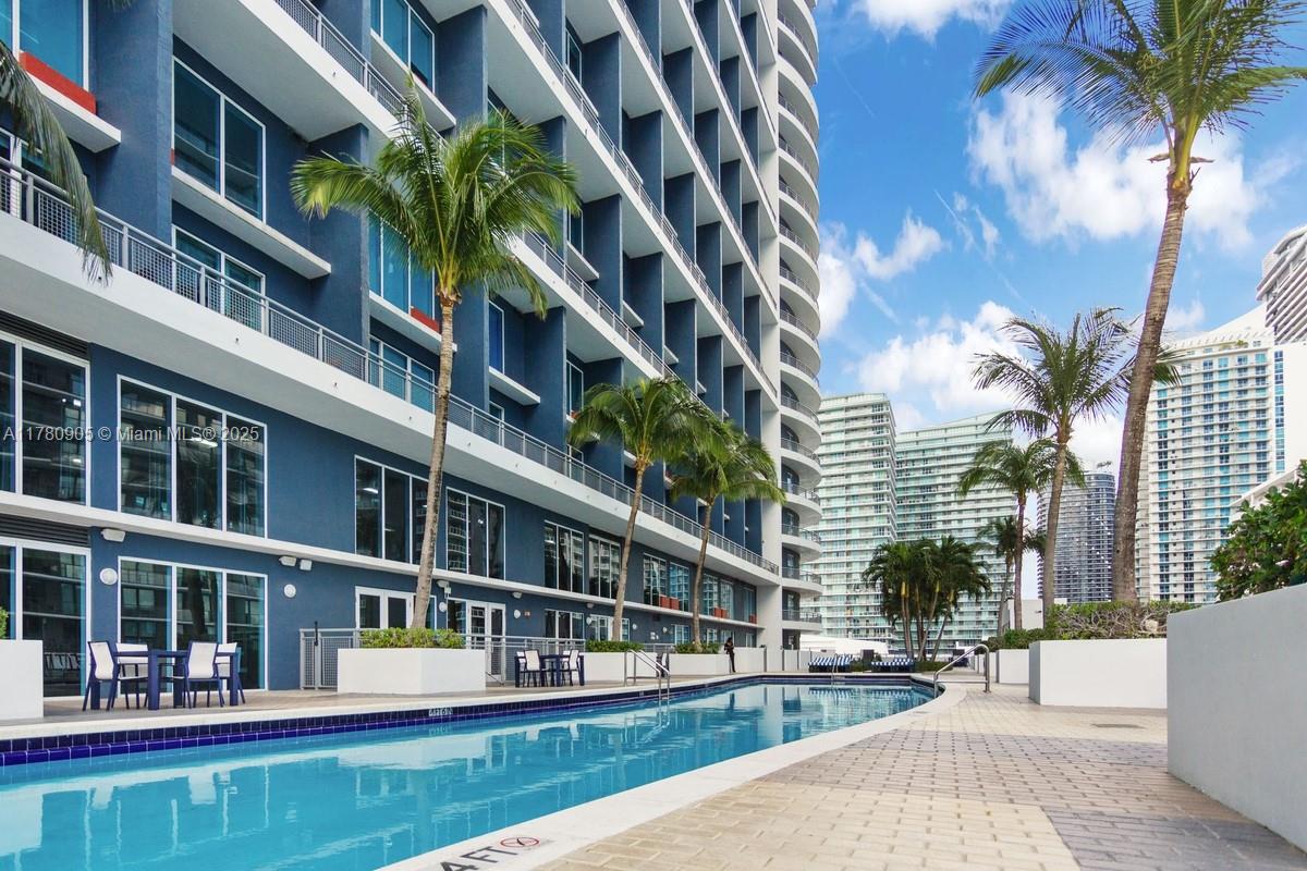 60 SW 13th St #3022, Miami FL 33130
