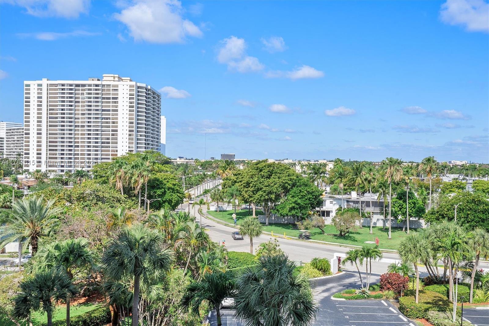 600 Parkview Dr #625, Hallandale Beach, Florida image 43