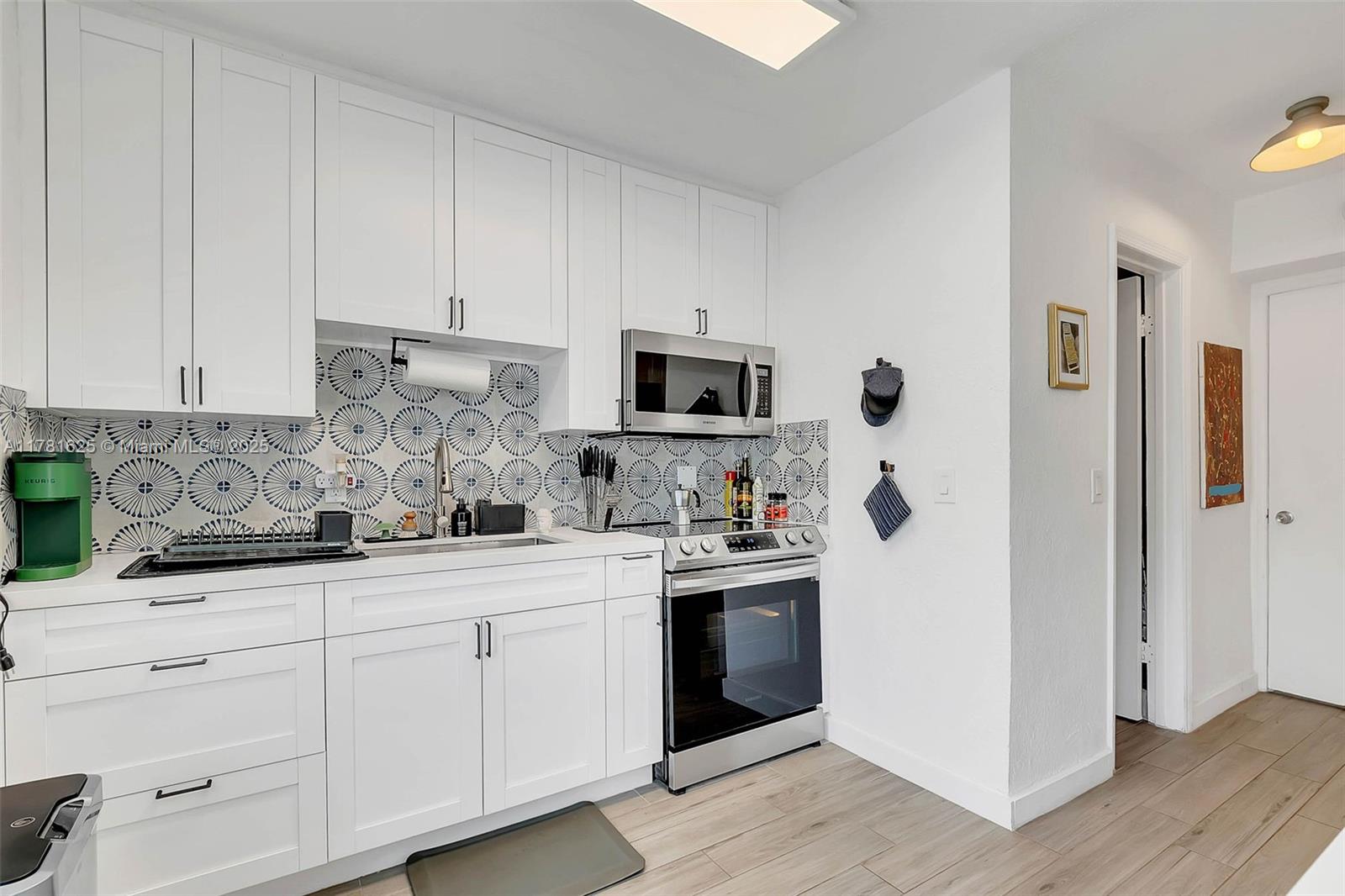 Property photo # 6