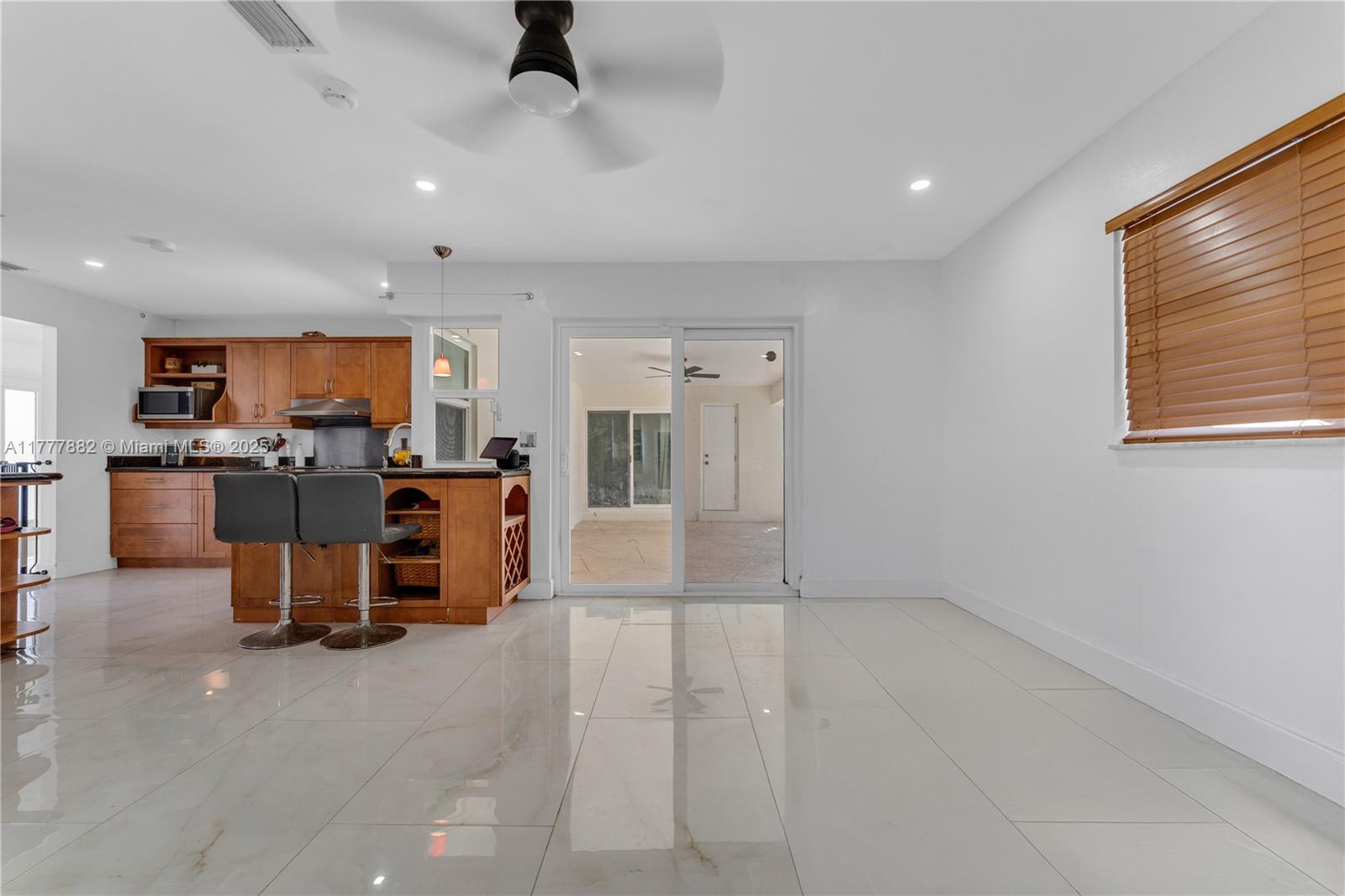 6924 NW 8th Ct, Margate, Florida image 17