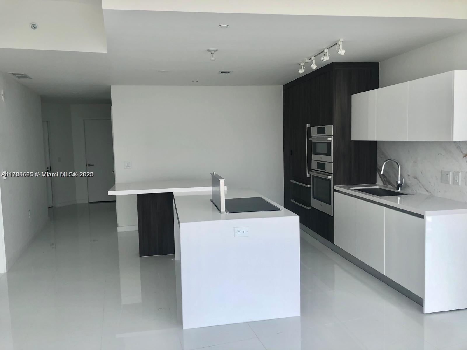 851 NE 1st Ave #4210, Miami FL 33132