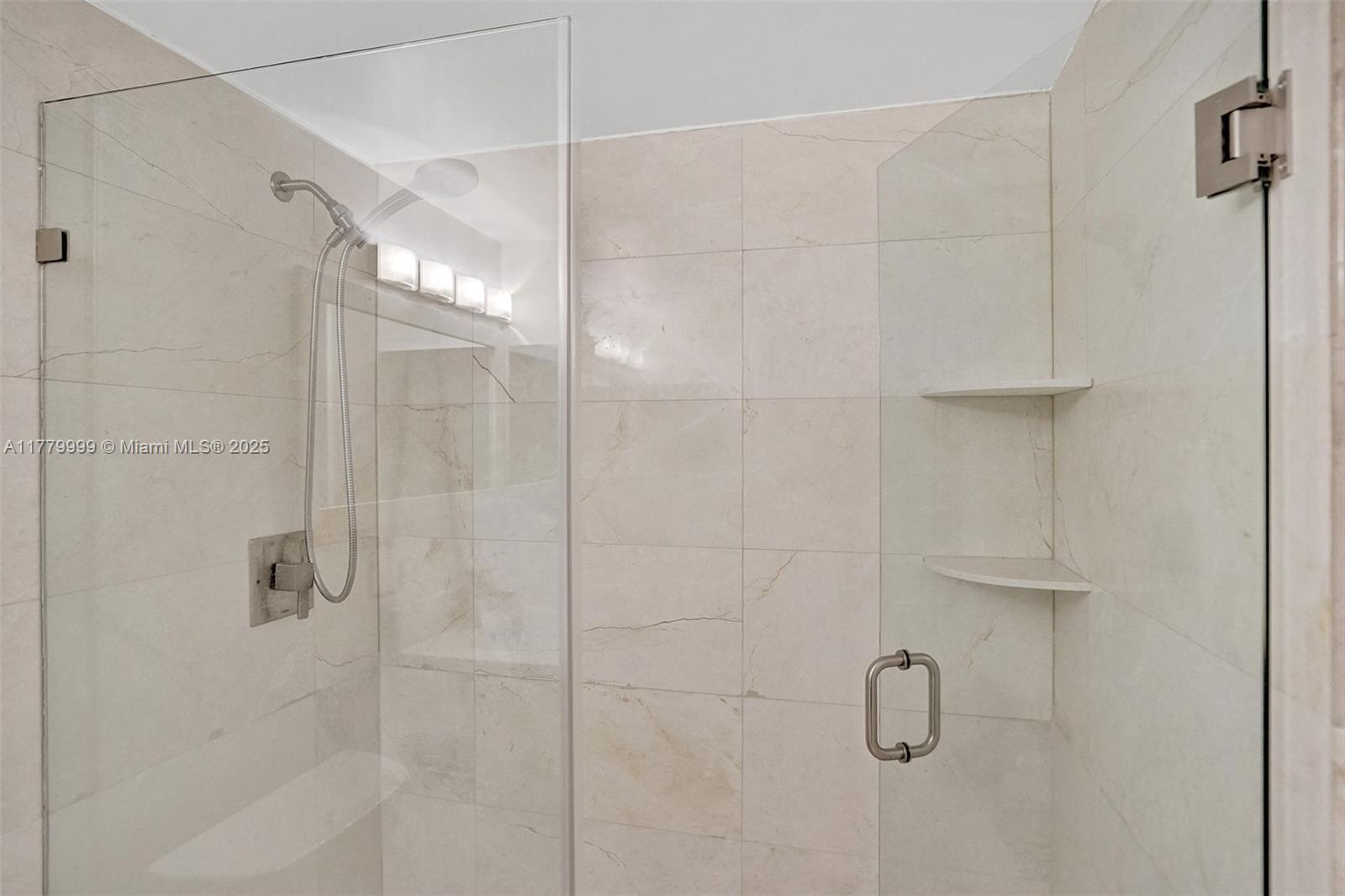 770 Claughton Island Dr #1014, Miami FL 33131