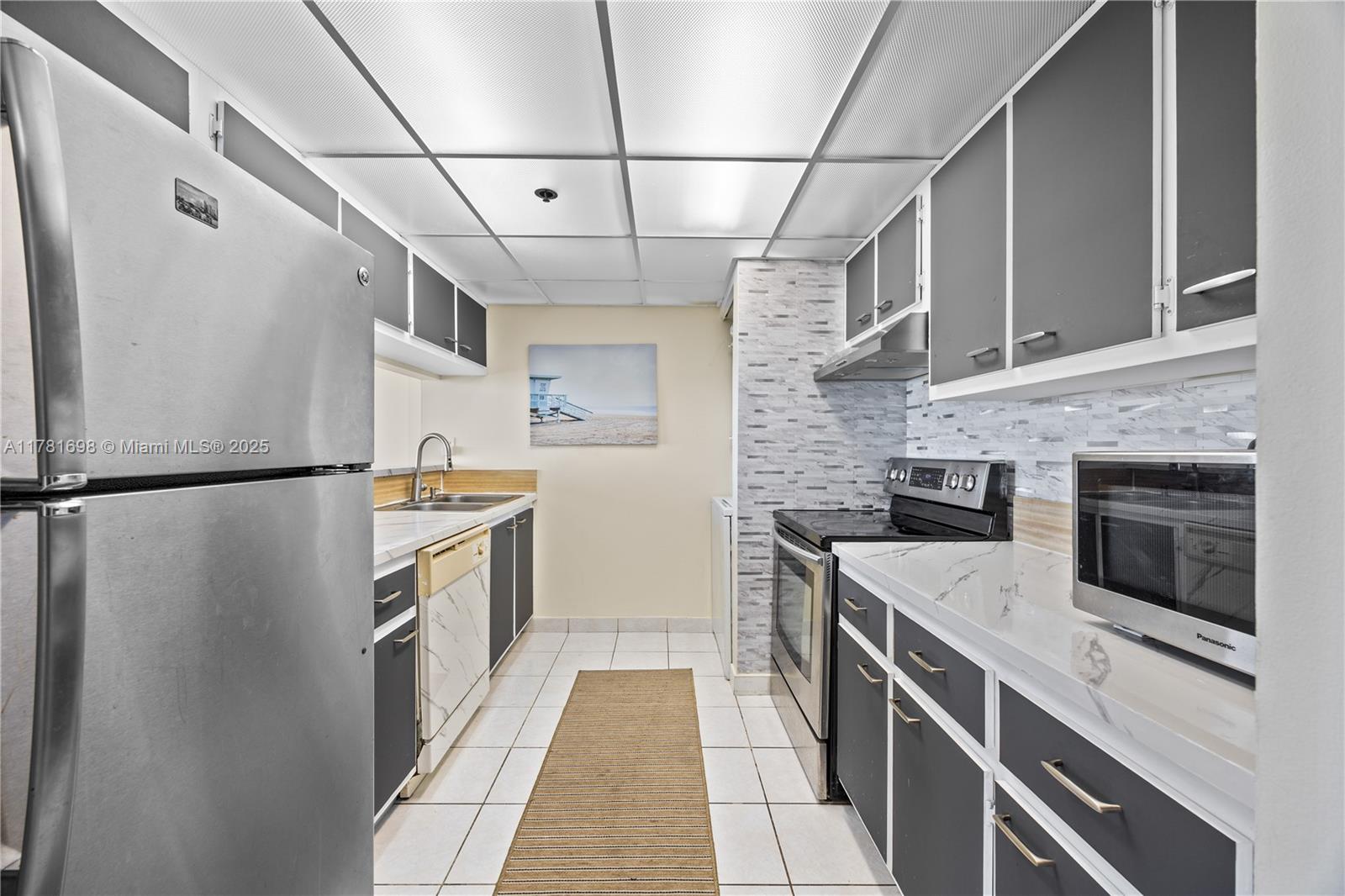 7601 E Treasure Dr #1517, North Bay Village, Florida image 18