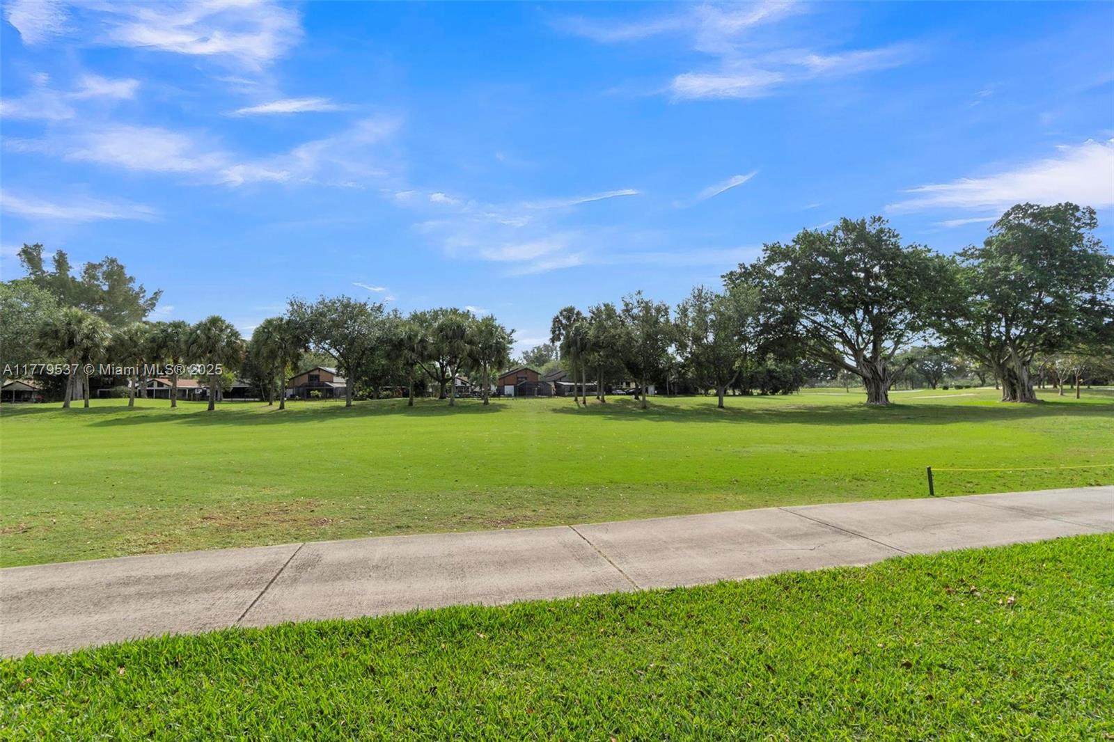 1341 E Golfview Dr #1341, Pembroke Pines, Florida image 39