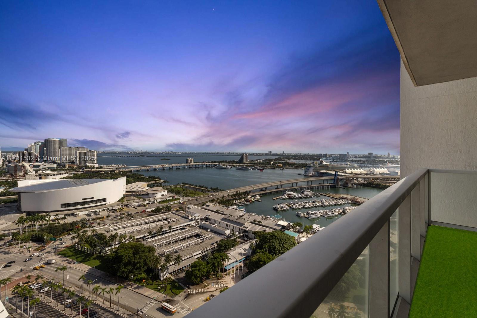 244 Biscayne Blvd #3104, Miami FL 33132