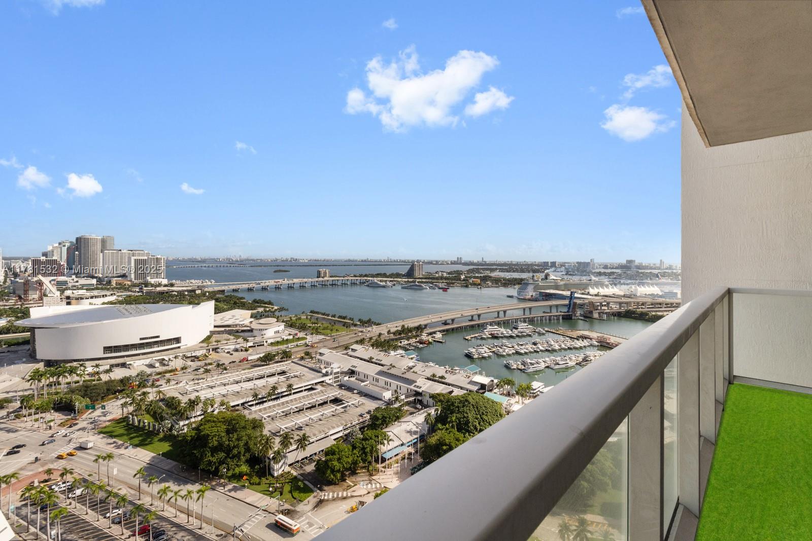 244 Biscayne Blvd #3104, Miami FL 33132