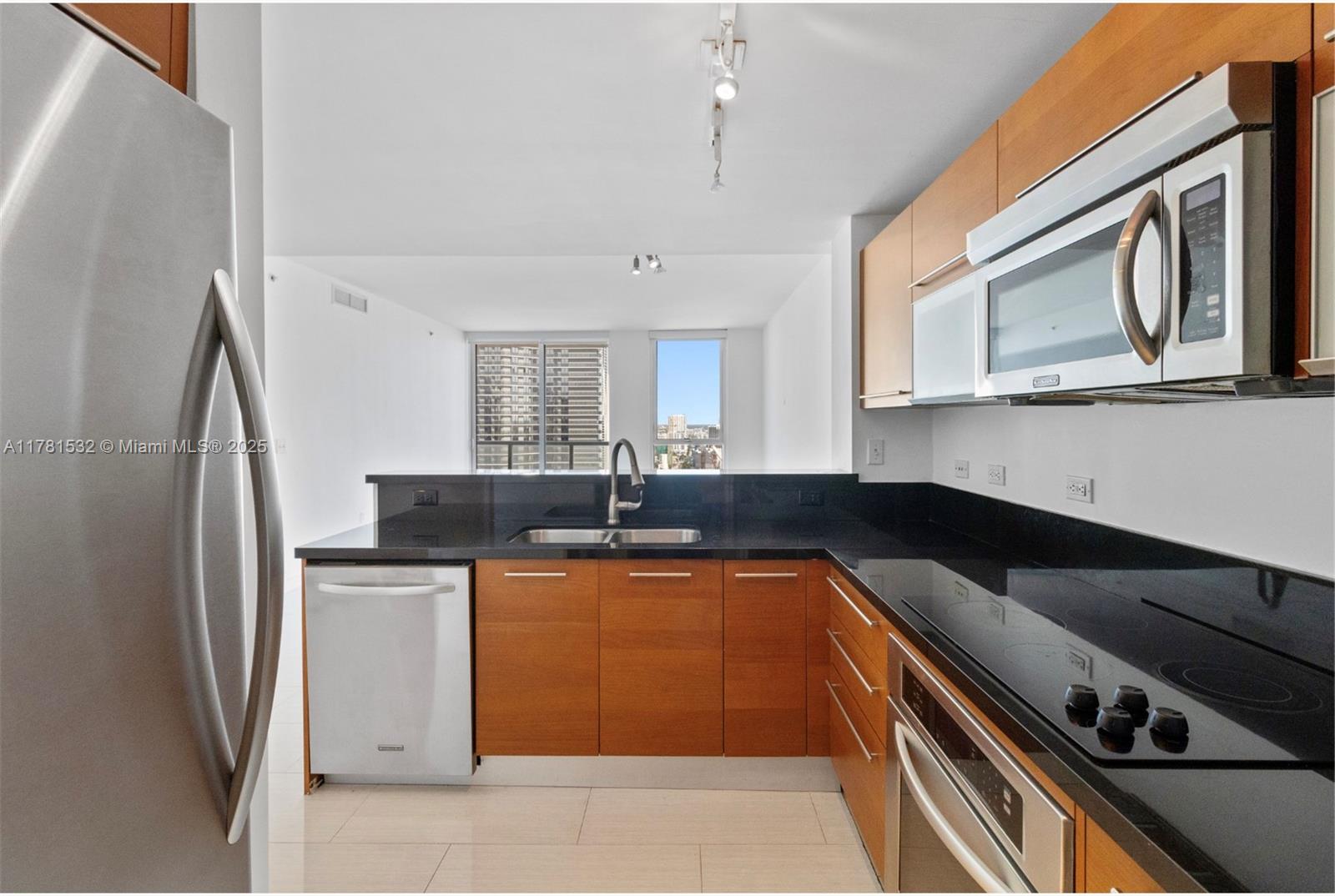 244 Biscayne Blvd #3104, Miami FL 33132