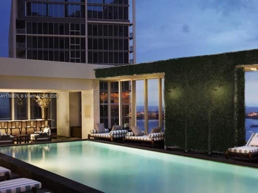 475 Brickell Ave #5110, Miami FL 33131